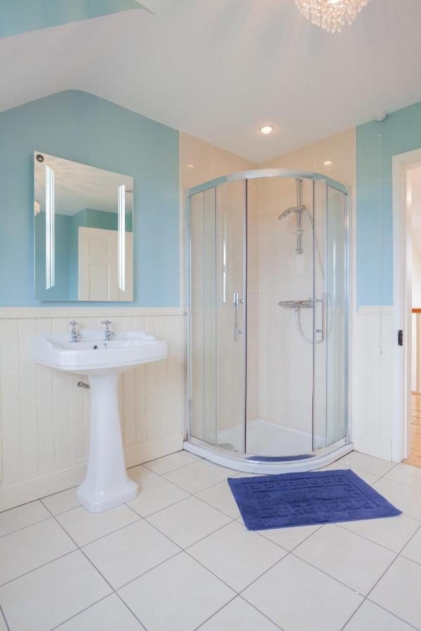 Beautiful Mountain Views & Private Hot Tub Βίλα Kilcoo Εξωτερικό φωτογραφία