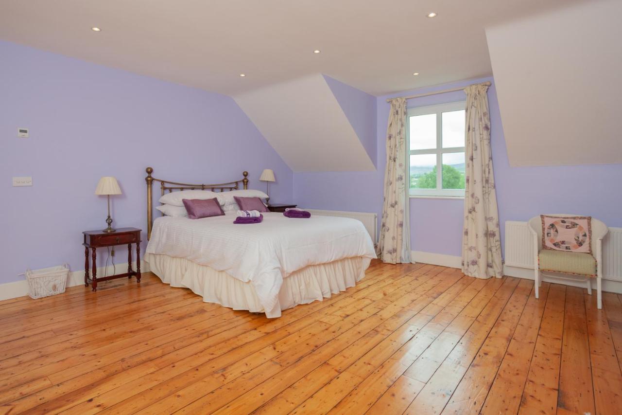 Beautiful Mountain Views & Private Hot Tub Βίλα Kilcoo Εξωτερικό φωτογραφία